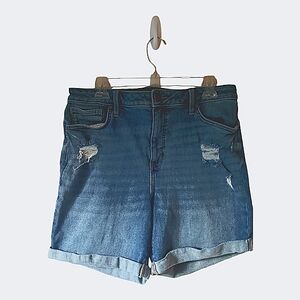 Simply Vera/Vera Wang distressed denim shorts, size 16